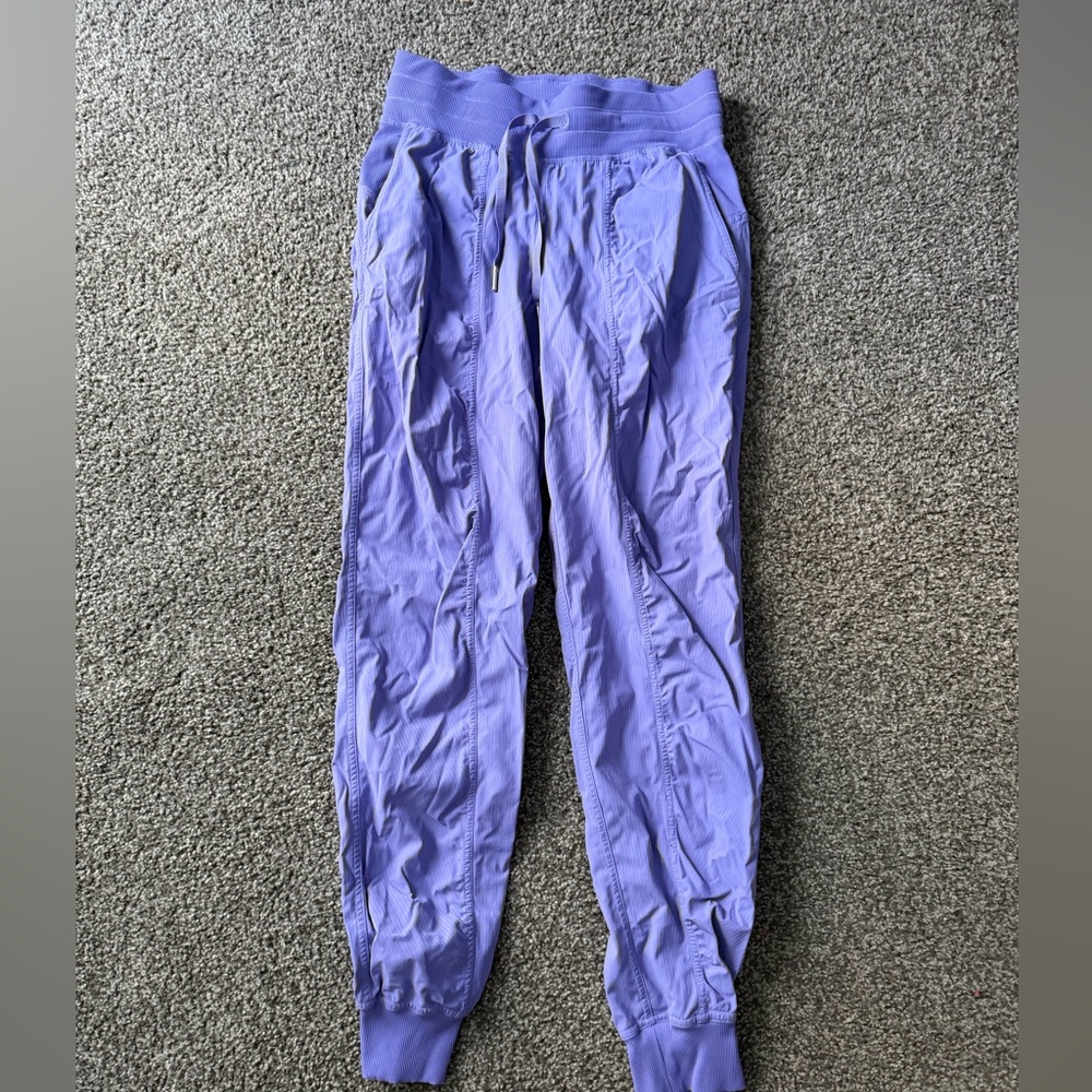 Lululemon Dance Studio Mid-Rise Joggers size 4